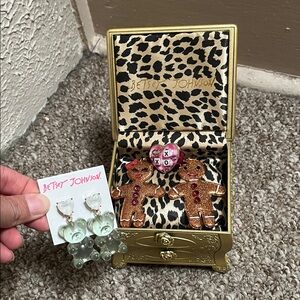 Betsey Johnson Gingerbread & Gummy Bear Jewelry Set with XO Ring